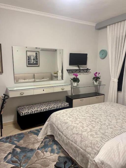 Nice Central Apartment In Tirana City 外观 照片