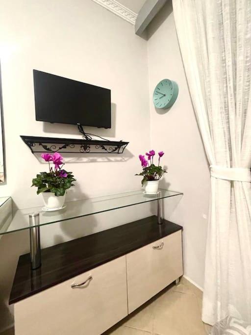 Nice Central Apartment In Tirana City 外观 照片